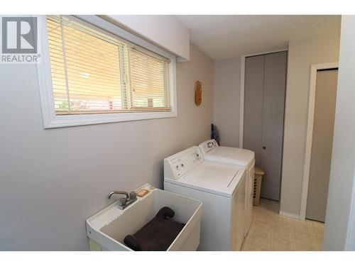 7607 St Mark Crescent, Prince George, BC - Indoor Photo Showing Laundry Room