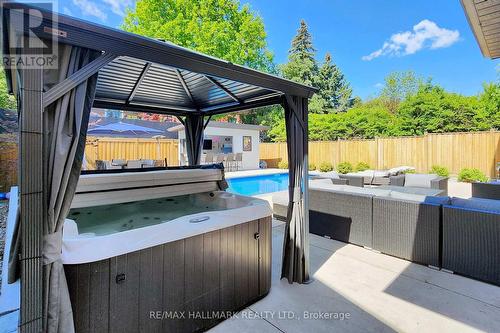 3656 Sawmill Valley Drive, Mississauga, ON - Outdoor