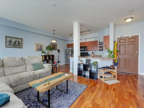 407-1156 Colville Rd, Esquimalt, BC - Indoor Photo Showing Living Room