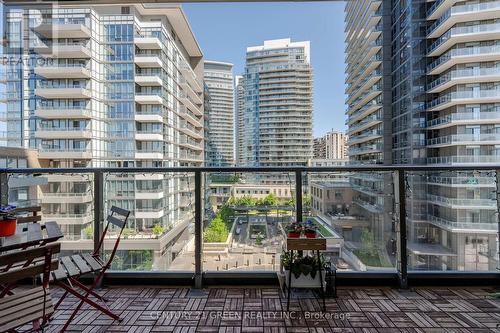 606 - 50 Forest Manor Road, Toronto, ON - Outdoor