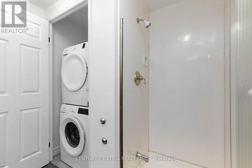 Lph03 - 55 Bloor Street E, Toronto, ON - Indoor Photo Showing Laundry Room