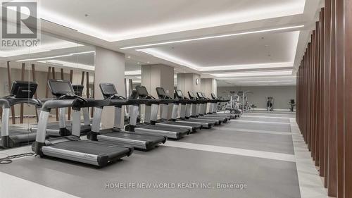 622 - 111 St Clair Avenue W, Toronto, ON - Indoor Photo Showing Gym Room