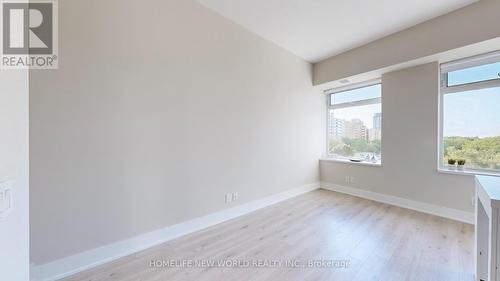 622 - 111 St Clair Avenue W, Toronto, ON - Indoor Photo Showing Other Room
