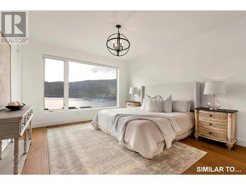 9201 Okanagan Centre Road W Unit# 5, Lake Country, BC - Indoor Photo Showing Bedroom