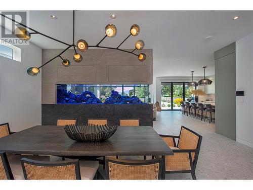 2530 Abbott Street, Kelowna, BC - Indoor Photo Showing Dining Room