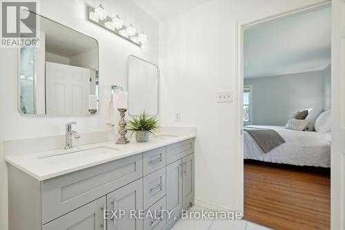 2298 15Th Sideroad, New Tecumseth, ON - Indoor Photo Showing Bathroom