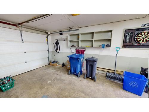 692 9Th Avenue, Fernie, BC - Indoor Photo Showing Garage