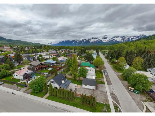 692 9Th Avenue, Fernie, BC - Outdoor With View