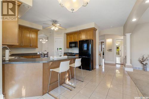 214 Bellmont Terrace, Saskatoon, SK - Indoor Photo Showing Kitchen