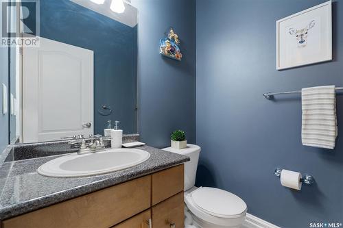 214 Bellmont Terrace, Saskatoon, SK - Indoor Photo Showing Bathroom