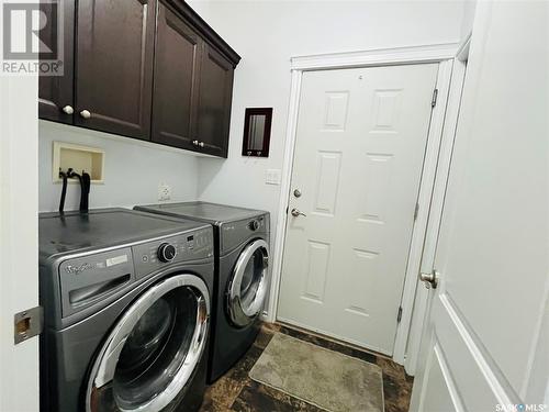 820 Hamilton Drive, Swift Current, SK - Indoor Photo Showing Laundry Room