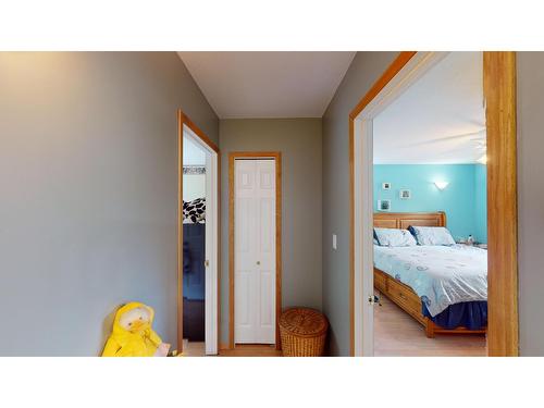 4144 29Th Street S, Cranbrook, BC - Indoor Photo Showing Bedroom