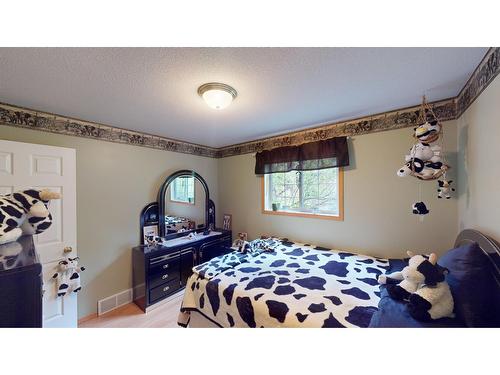 4144 29Th Street S, Cranbrook, BC - Indoor Photo Showing Bedroom