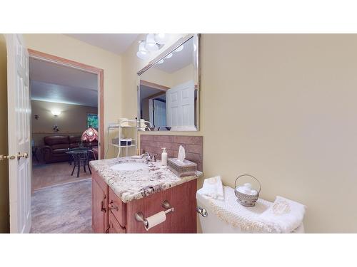 4144 29Th Street S, Cranbrook, BC - Indoor Photo Showing Bathroom