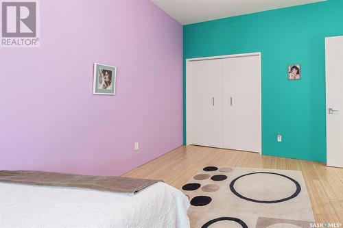 616 Saskatchewan Crescent E, Saskatoon, SK - Indoor Photo Showing Bedroom