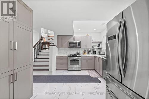 254 St Andrews Lane, Cobourg, ON - Indoor Photo Showing Kitchen