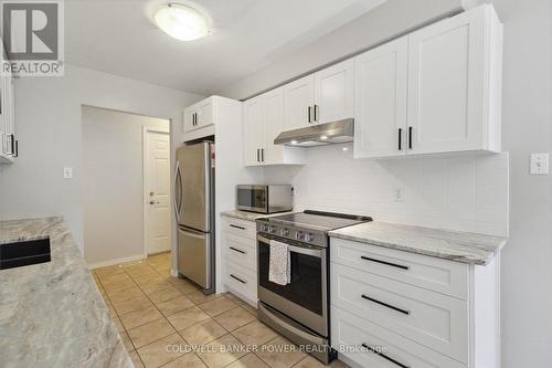 12 - 601 Grenfell Drive, London, ON - Indoor Photo Showing Kitchen