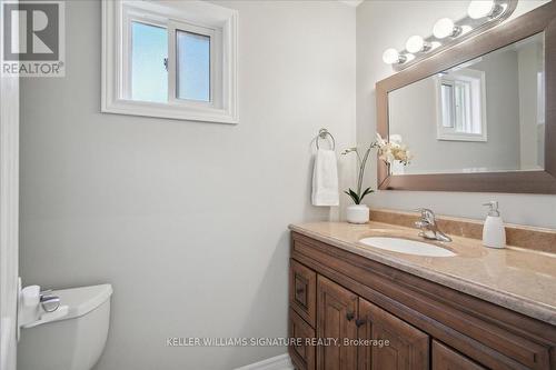 3082 Parkgate Crescent, Burlington, ON - Indoor Photo Showing Bathroom