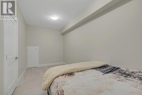 12798 Lake Hill Drive Unit# 40, Lake Country, BC - Indoor Photo Showing Bedroom