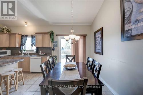 2464 Diane Street, Fort Erie, ON - Indoor Photo Showing Dining Room