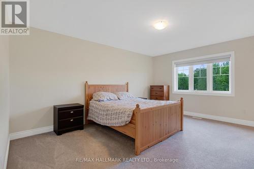 6 Little River Crossin, Wasaga Beach, ON - Indoor Photo Showing Bedroom