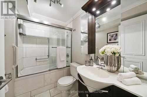 511 - 2045 Lake Shore Boulevard W, Toronto, ON - Indoor Photo Showing Bathroom