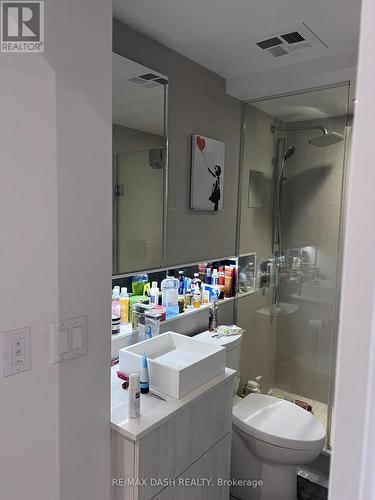1502 - 215 Queen Street W, Toronto, ON - Indoor Photo Showing Bathroom