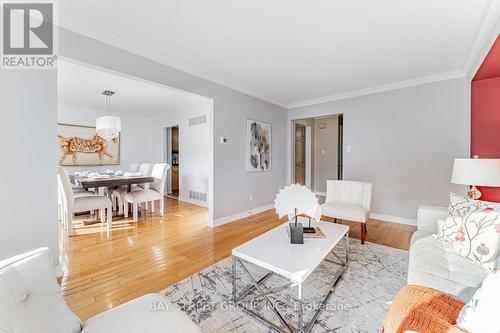 20 Emcarr Drive, Toronto, ON - Indoor Photo Showing Living Room