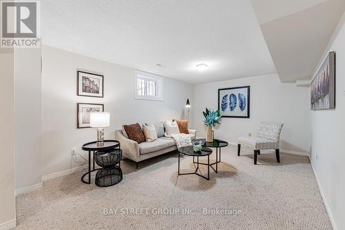 20 Emcarr Drive, Toronto, ON - Indoor Photo Showing Living Room