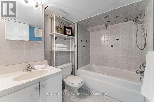 20 Emcarr Drive, Toronto, ON - Indoor Photo Showing Bathroom