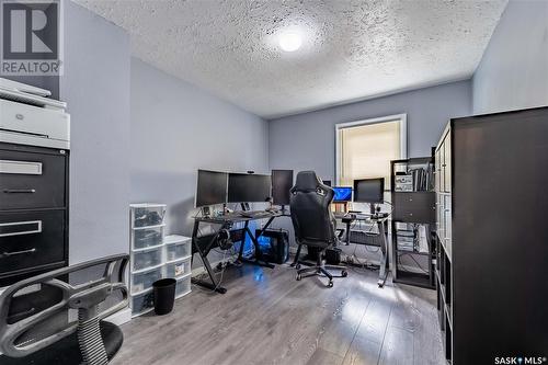 1164 3Rd Avenue Nw, Moose Jaw, SK - Indoor Photo Showing Office