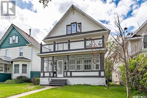 1164 3Rd Avenue Nw, Moose Jaw, SK - Outdoor With Balcony With Facade