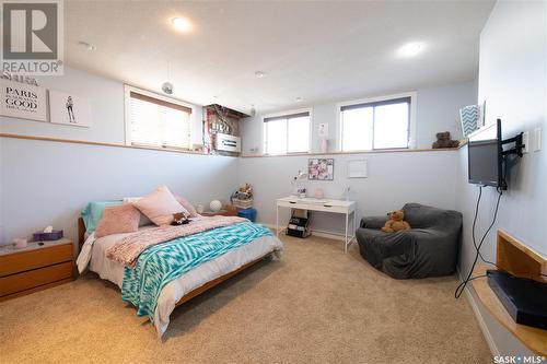 615 S James Street, Lumsden, SK - Indoor Photo Showing Bedroom