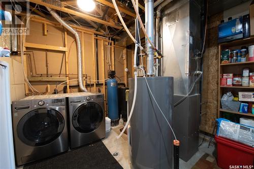 615 S James Street, Lumsden, SK - Indoor Photo Showing Laundry Room