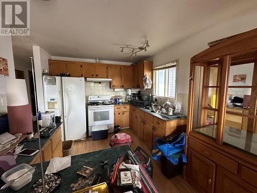 9103 93 Avenue, Fort St. John, BC - Indoor Photo Showing Kitchen