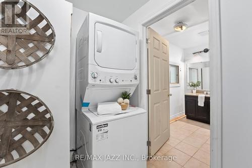 11 Edgewood Drive, Kawartha Lakes, ON - Indoor Photo Showing Laundry Room
