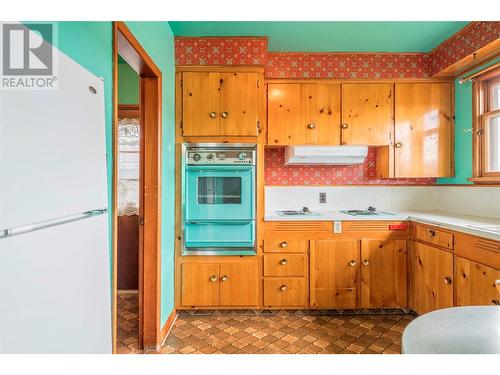 4111 27Th Avenue Lot# 6, Vernon, BC - Indoor Photo Showing Kitchen