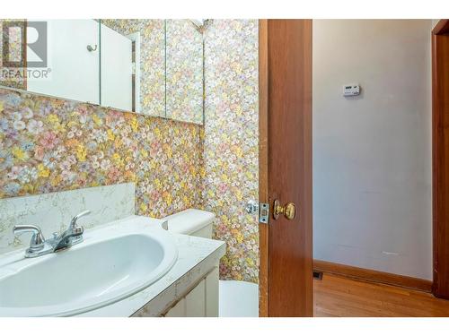 4111 27Th Avenue Lot# 6, Vernon, BC - Indoor Photo Showing Bathroom