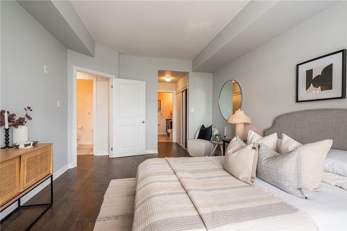 396 Plains Road E|Unit #508, Burlington, ON - Indoor Photo Showing Bedroom