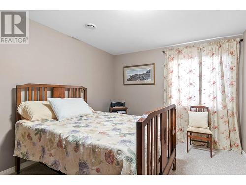 4189 Gallaghers Crescent, Kelowna, BC - Indoor Photo Showing Bedroom