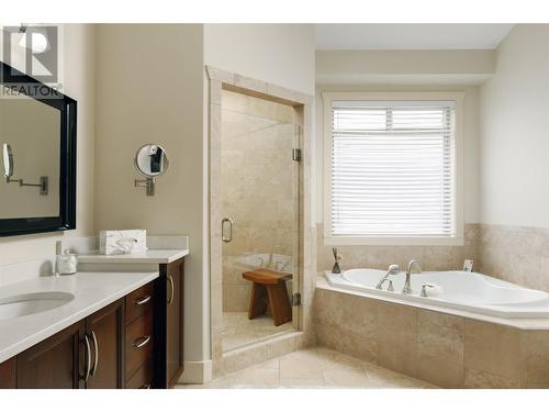 1601 Merlot Drive, West Kelowna, BC - Indoor Photo Showing Bathroom