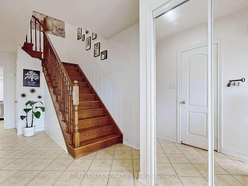 321 Bussel Cres, Milton, ON - Indoor Photo Showing Other Room