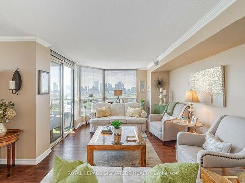 1605-55 Kingsbridge Garden Circ, Mississauga, ON - Indoor Photo Showing Living Room