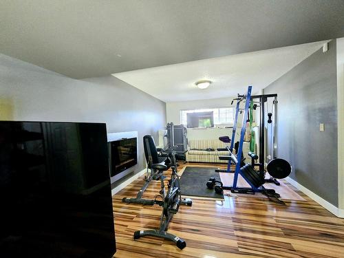 710 Birch Street, Creston, BC - Indoor Photo Showing Gym Room
