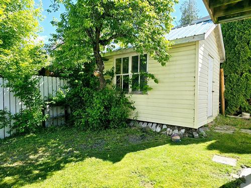 710 Birch Street, Creston, BC - Outdoor