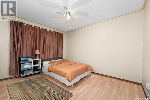 1348 Manitou Crescent, Moose Jaw, SK - Indoor Photo Showing Bedroom