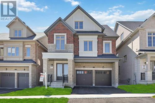 7 William Logan Drive, Richmond Hill, ON - Outdoor With Facade