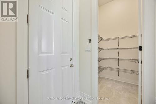 7 William Logan Drive, Richmond Hill, ON - Indoor Photo Showing Other Room
