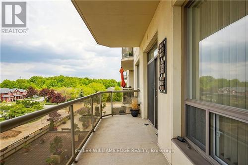 408 - 1998 Ironstone Drive, Burlington, ON - Outdoor With View With Exterior