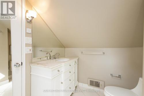 1361 Lorne Park Road E, Mississauga, ON - Indoor Photo Showing Bathroom